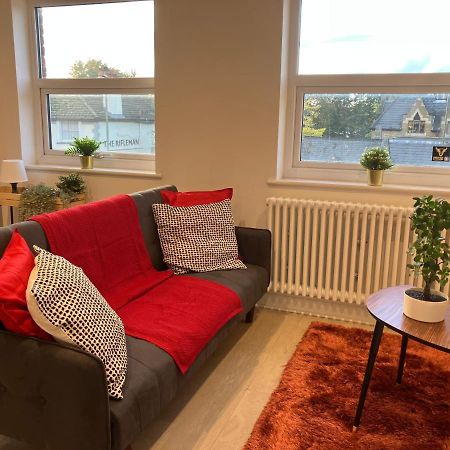 Ferienwohnung Magnificent Refurbished 1 Bed Flat Few Steps To High St ! - 4 East House Epsom Exterior foto
